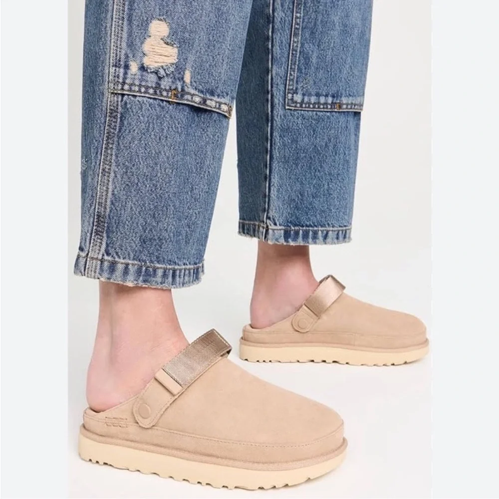 Women’s Ugg Golden Star Clogs - Picture 3 of 12